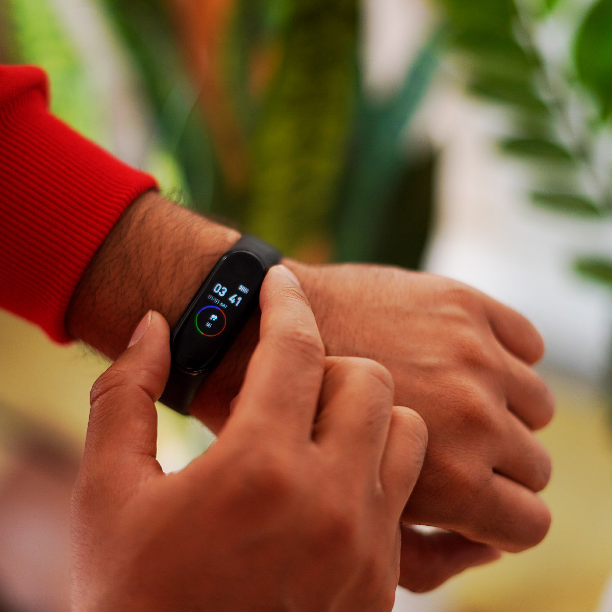 ساعت مچي هوشمند M6