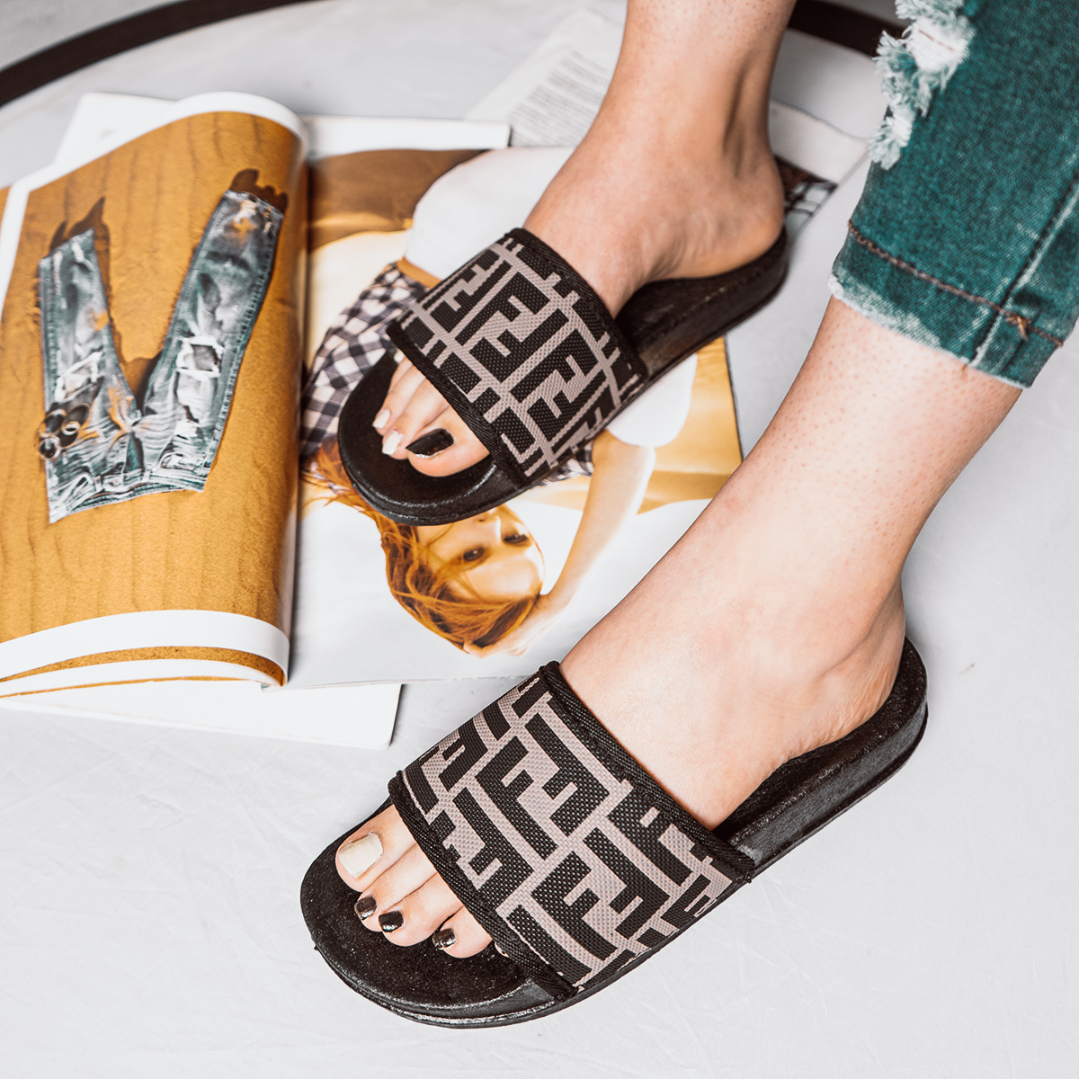 صندل فندی زنانه مدل Alisa(T)