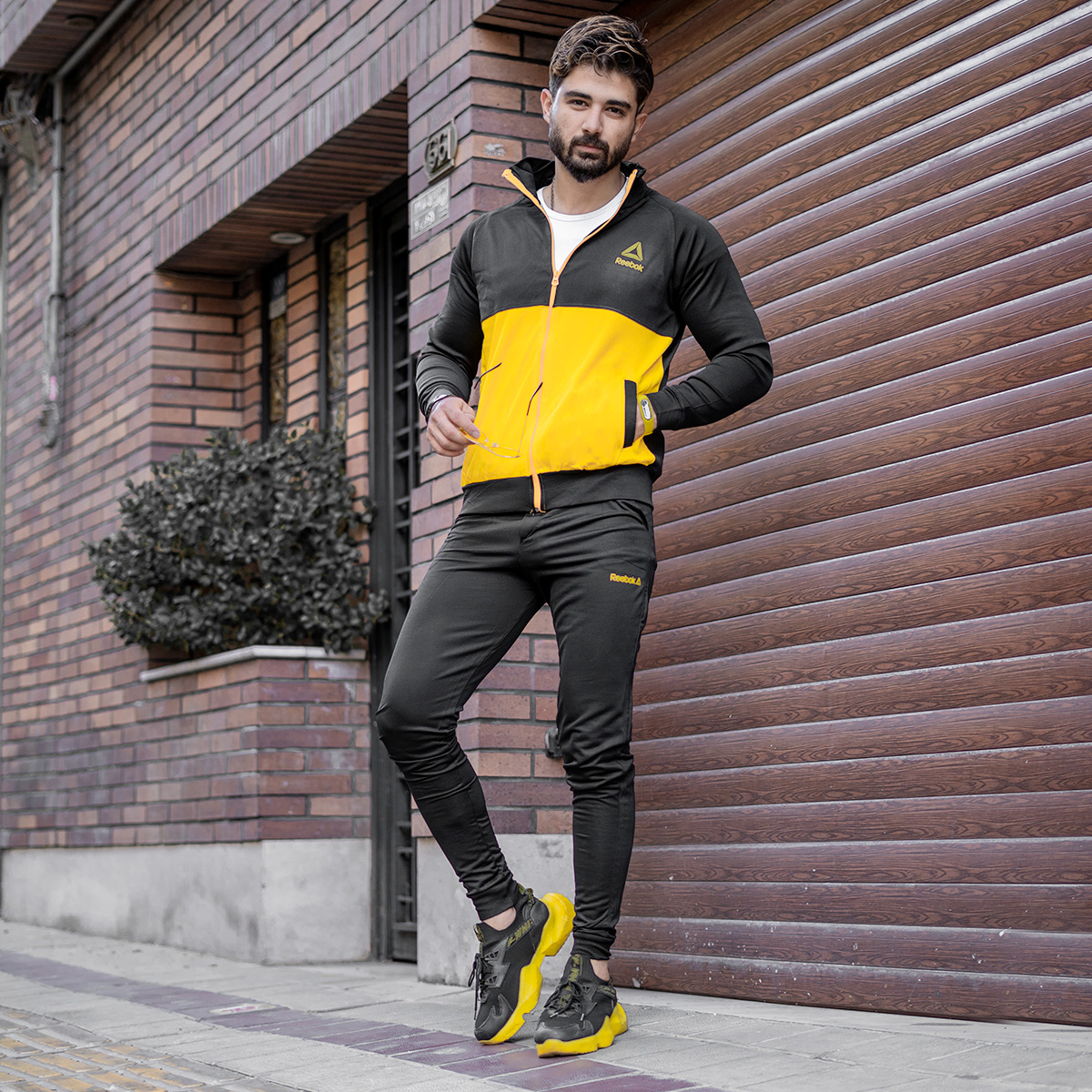 ست سوئیشرت شلوار Reebokمردانه مشکی زرد مدل Anil