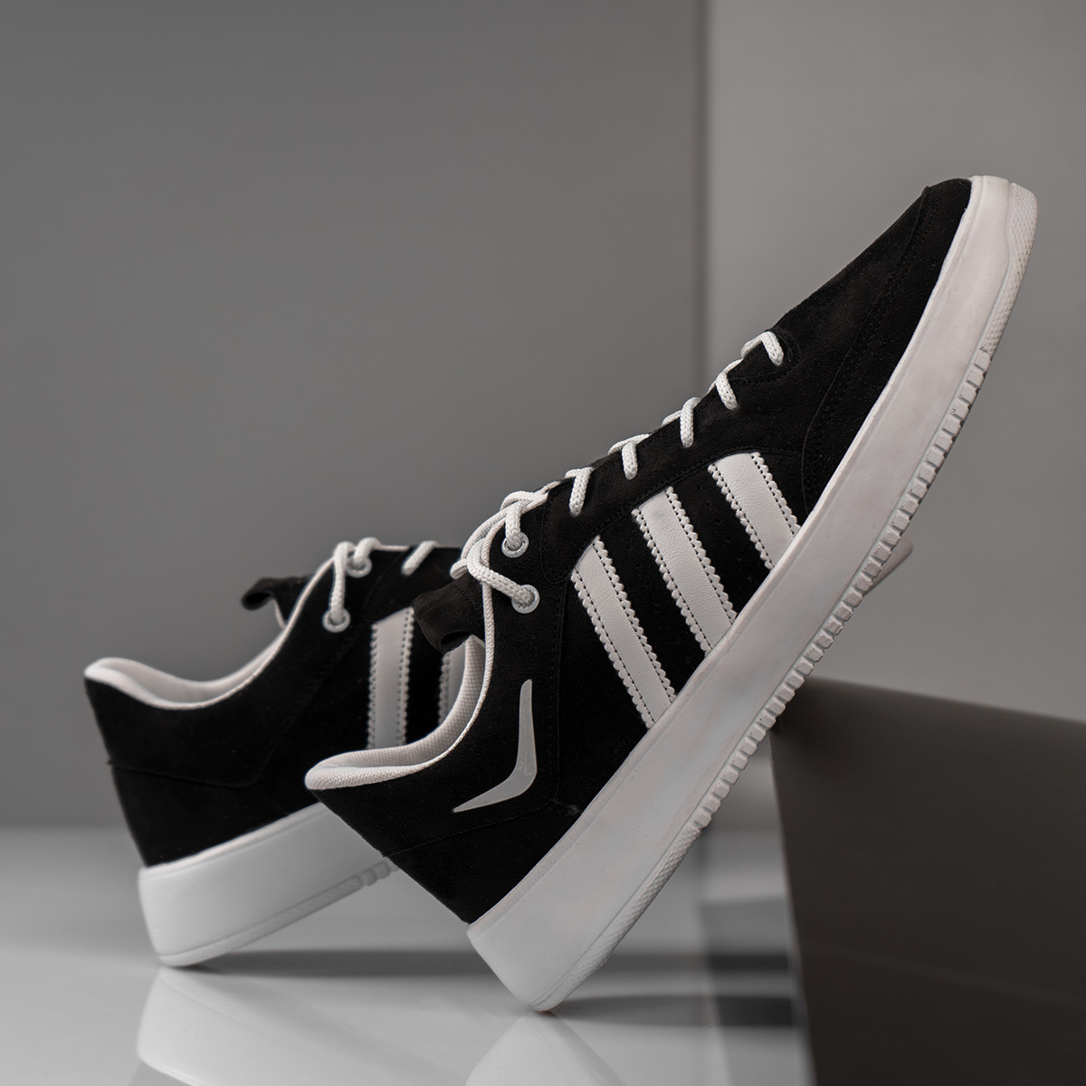 کفشAdidas مردانه مشکی مدل lenik