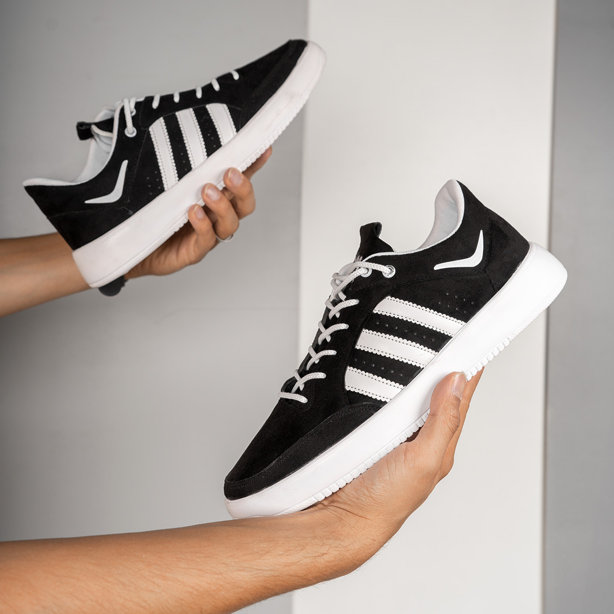 کفشAdidas مردانه مشکی مدل lenik