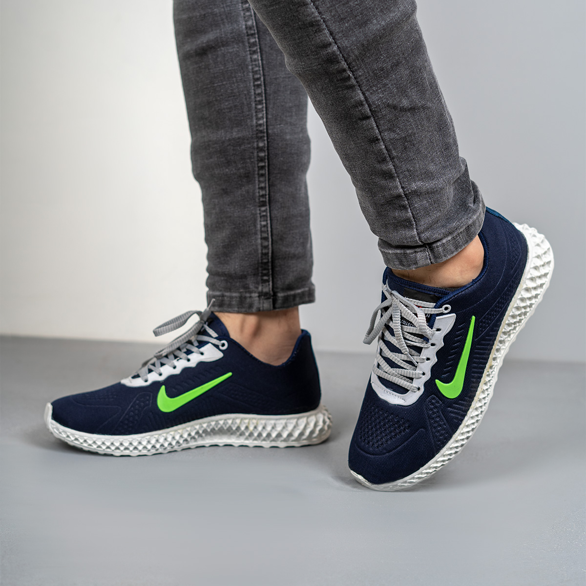 کفش وزرشی (T) سرمه ای سبز مردانه مدل Parsan