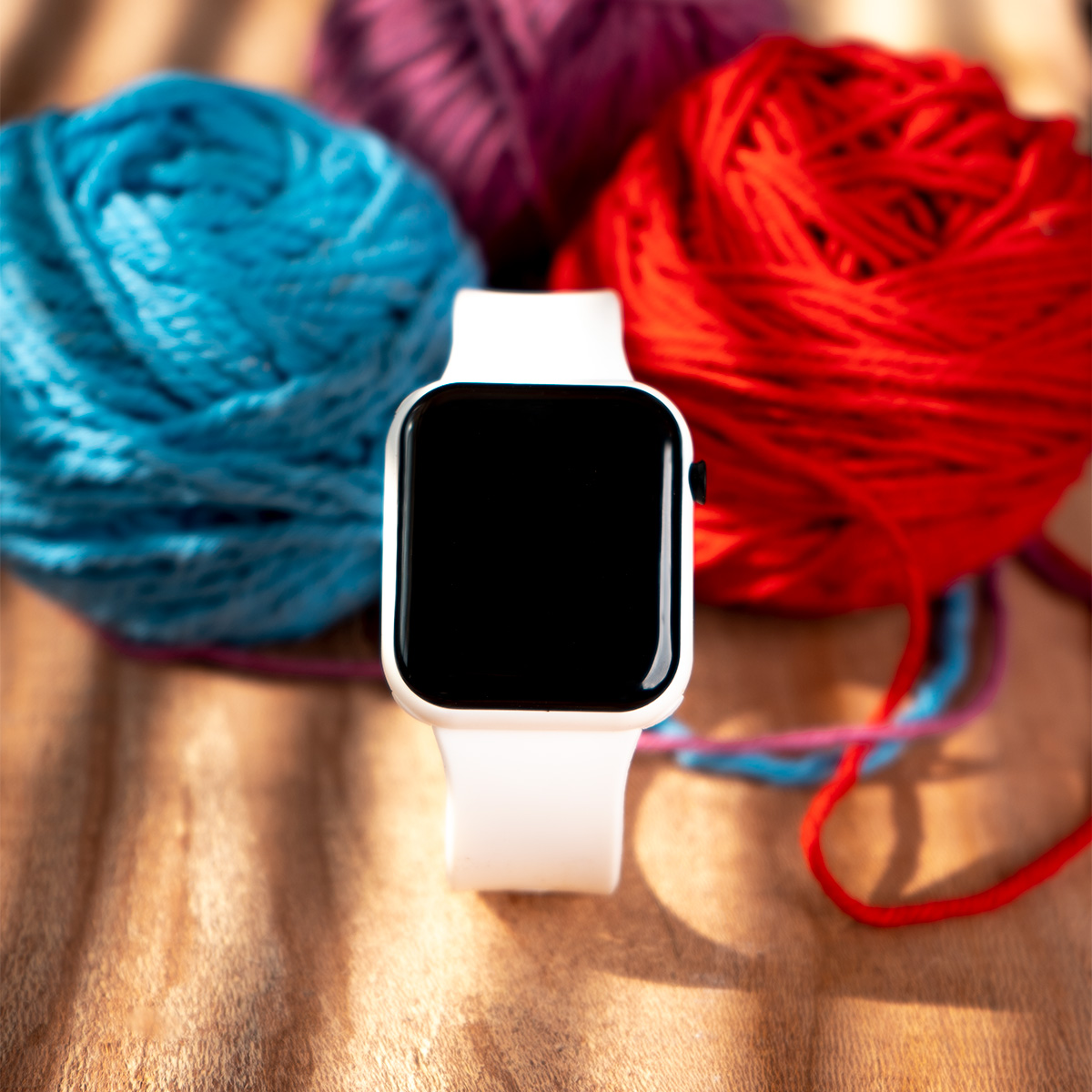 ساعت ال ای دی سفید مدل W800