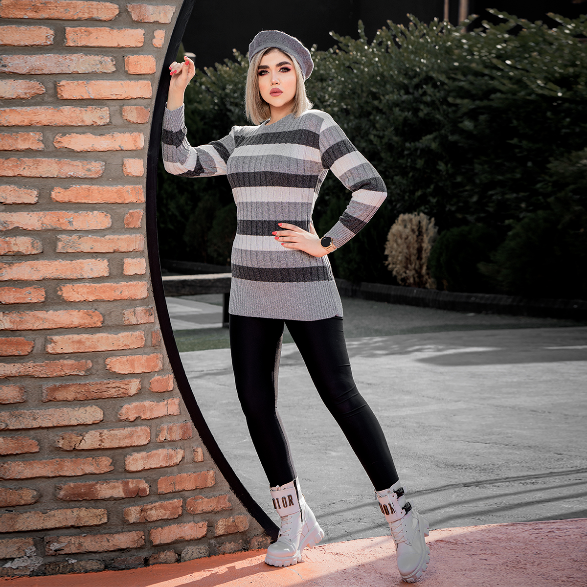 تونیک بافت زنانه راه راه طوسی مشکی مدل kareno