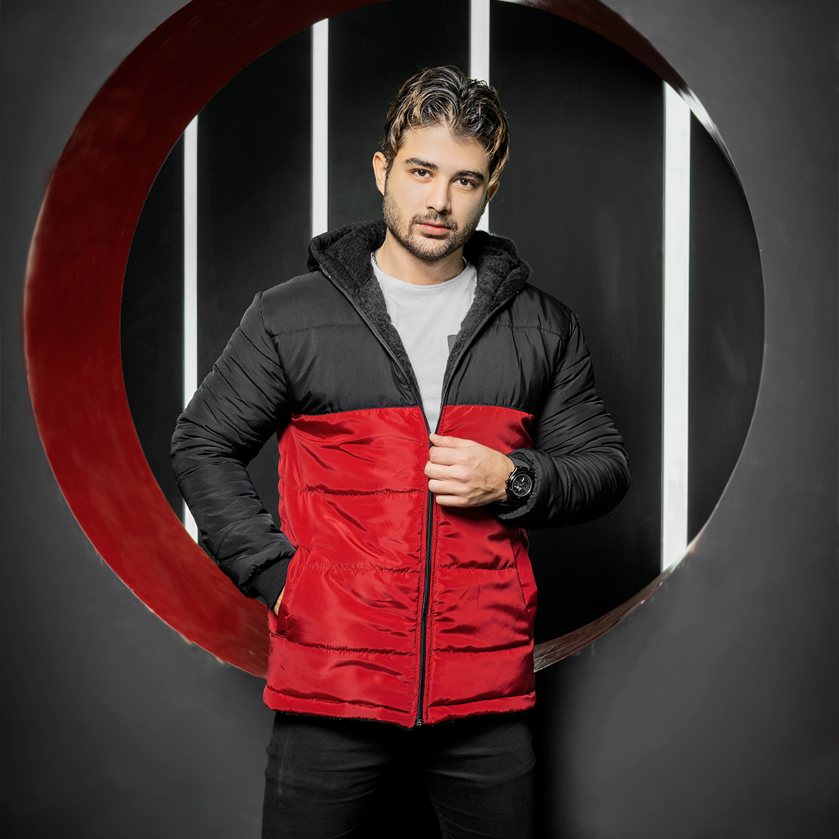 کاپشن مردانه مشکی قرمز مدل Dani