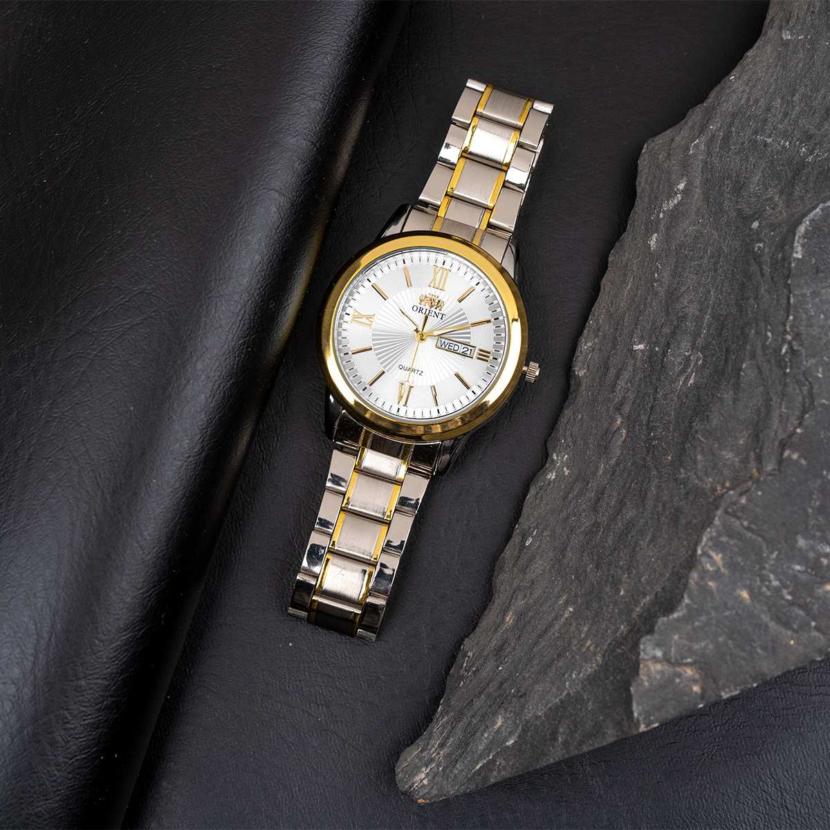 ساعت مچی Orient دورنگ مدل Z20