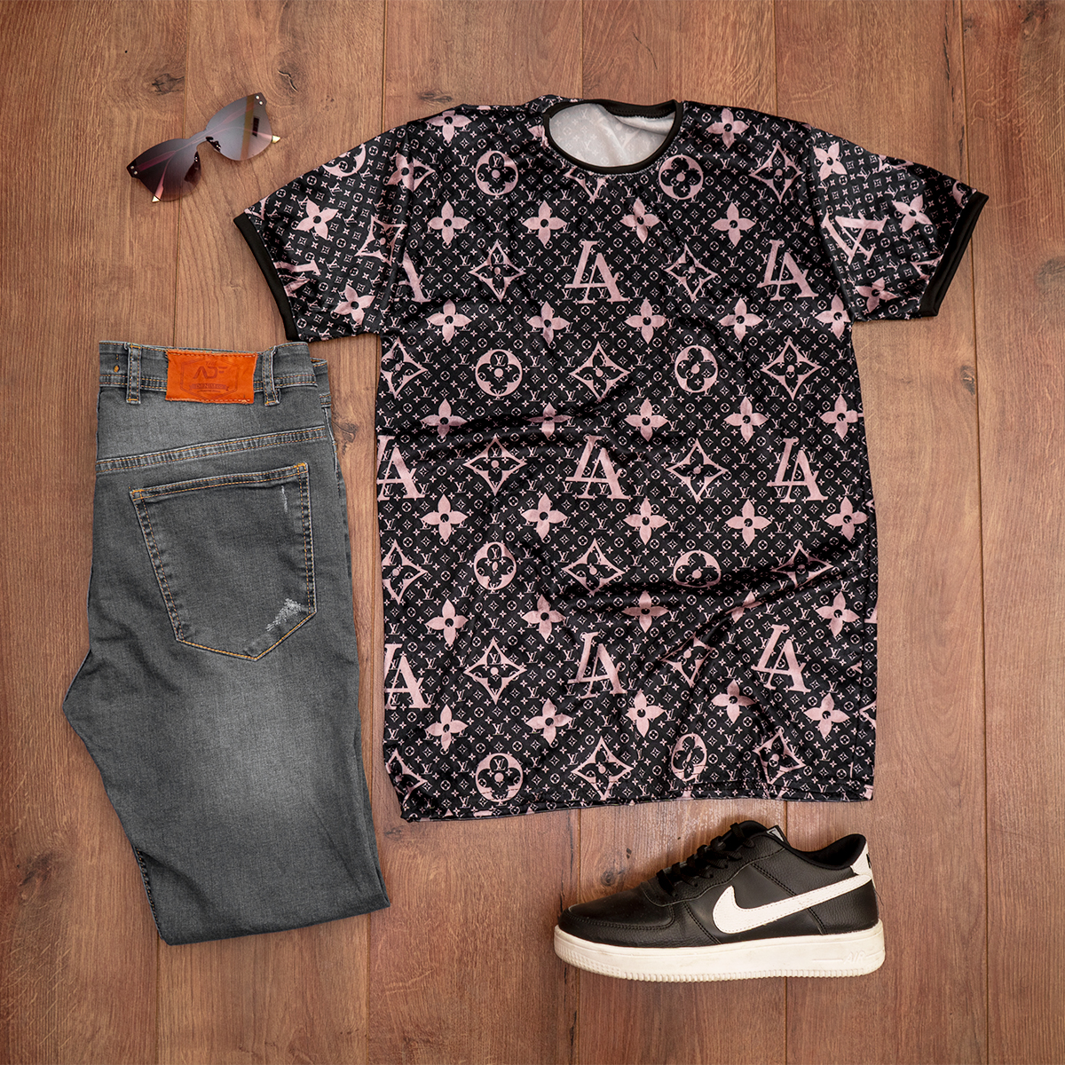 تیشرت مخمل طرحدار مردانه مدل louis vuitton