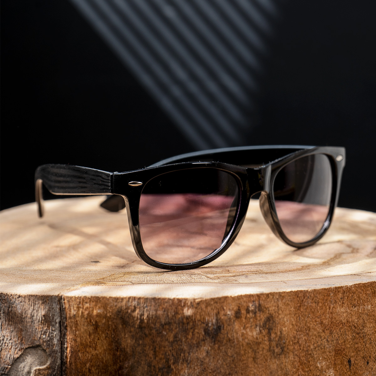 عینک صفحه مشکی مدل WF400