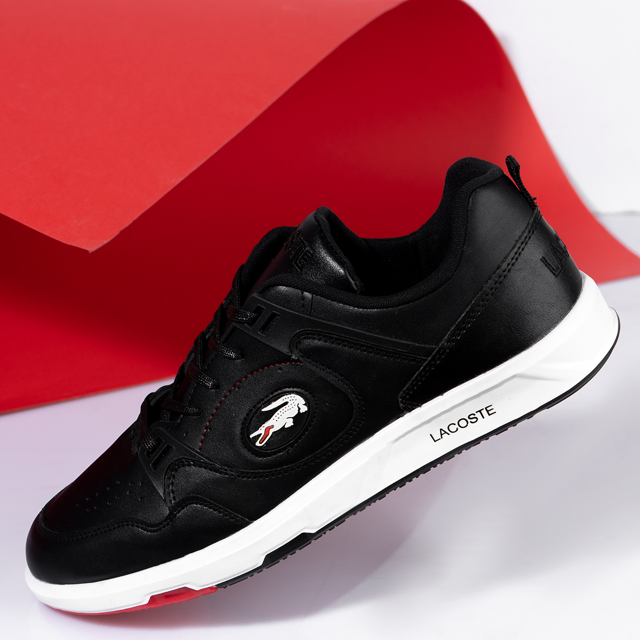 کفش تخت مردانه مشکی Lacoste مدل G92