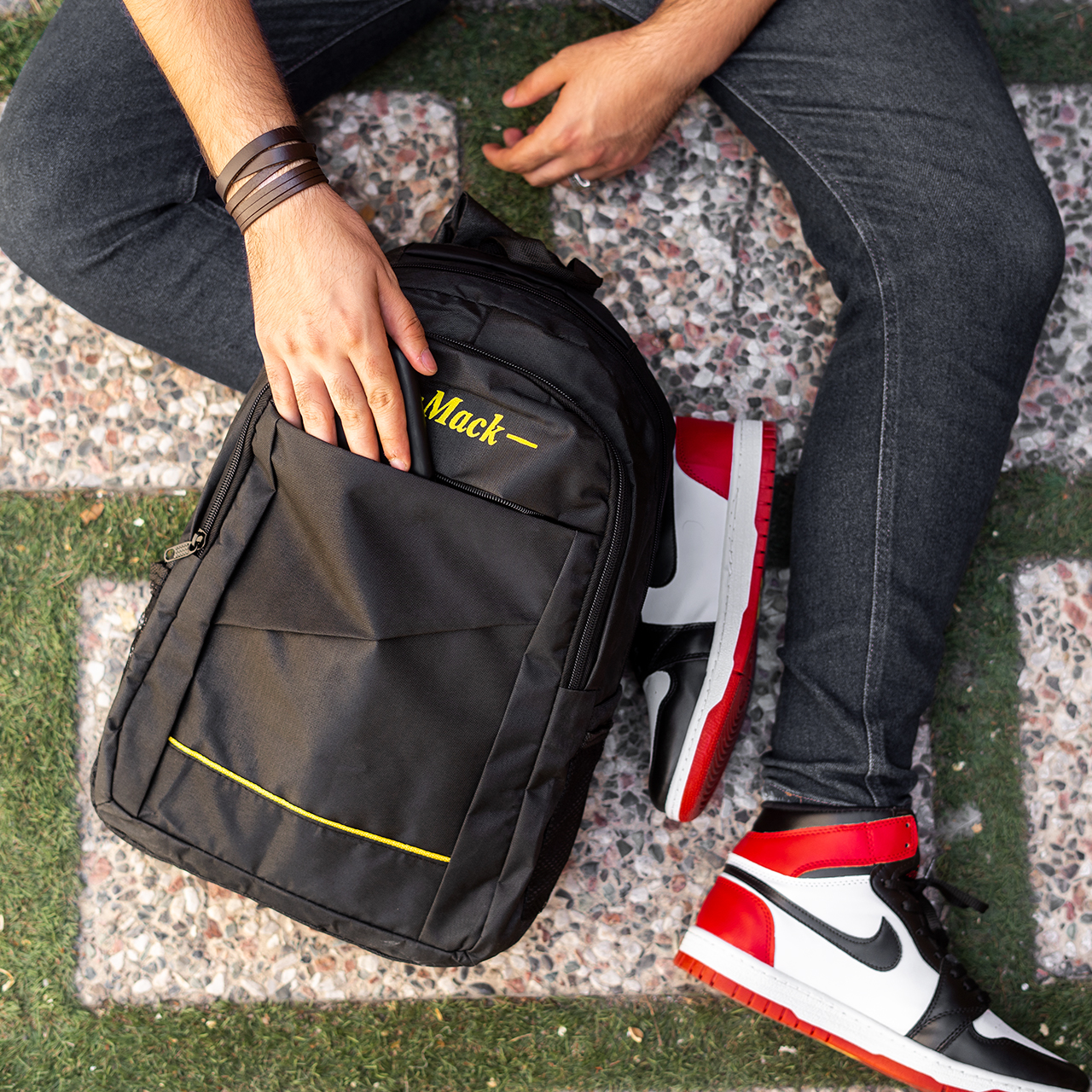 کوله پشتی مشکی مدل Mack