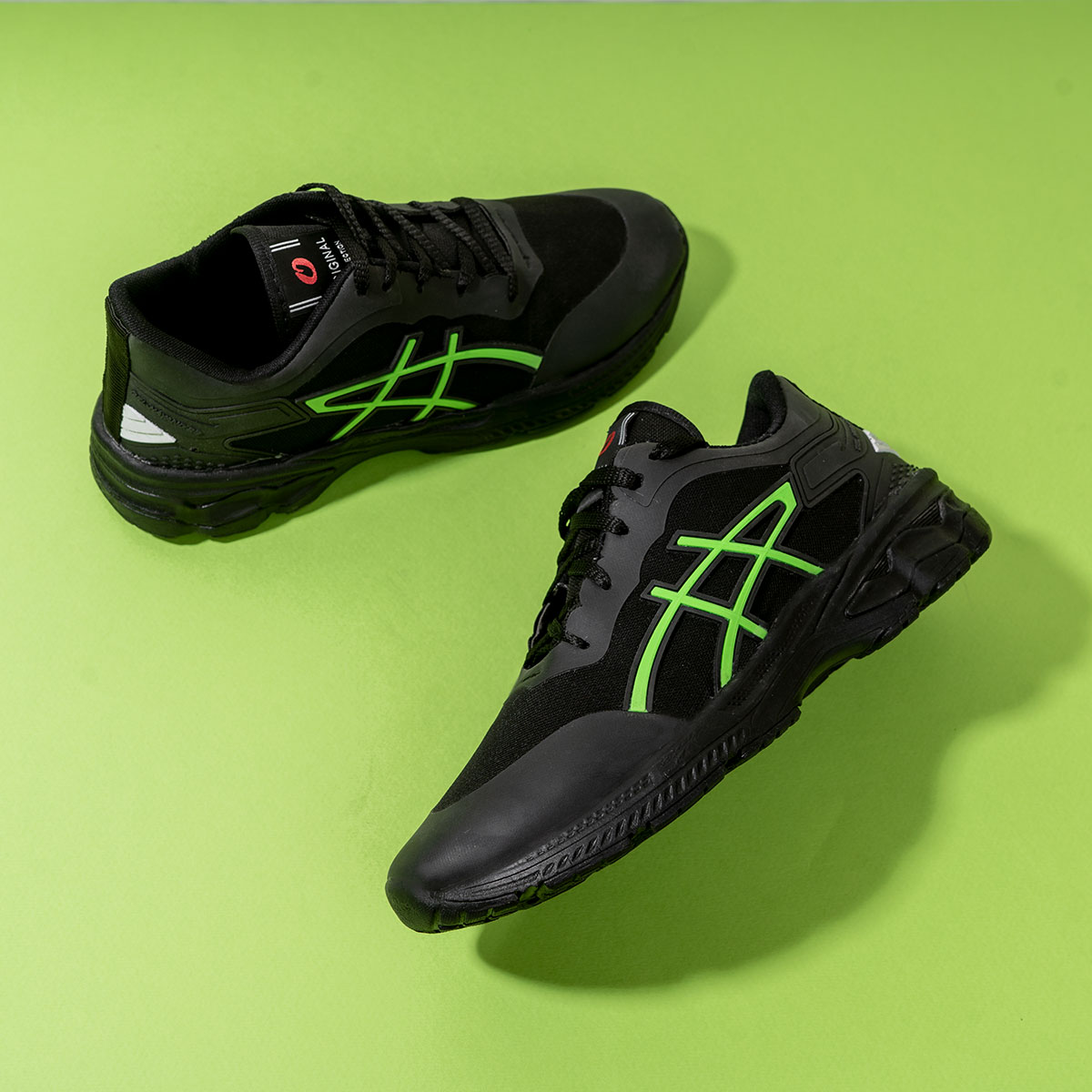 کفش ورزشی مشکی سبز زیره مشکی مردانه مدل Rail