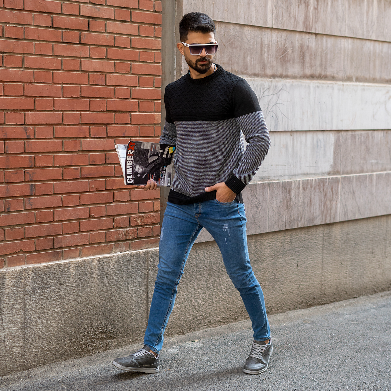 پلیور مردانه راه راه مشکی مدل navid