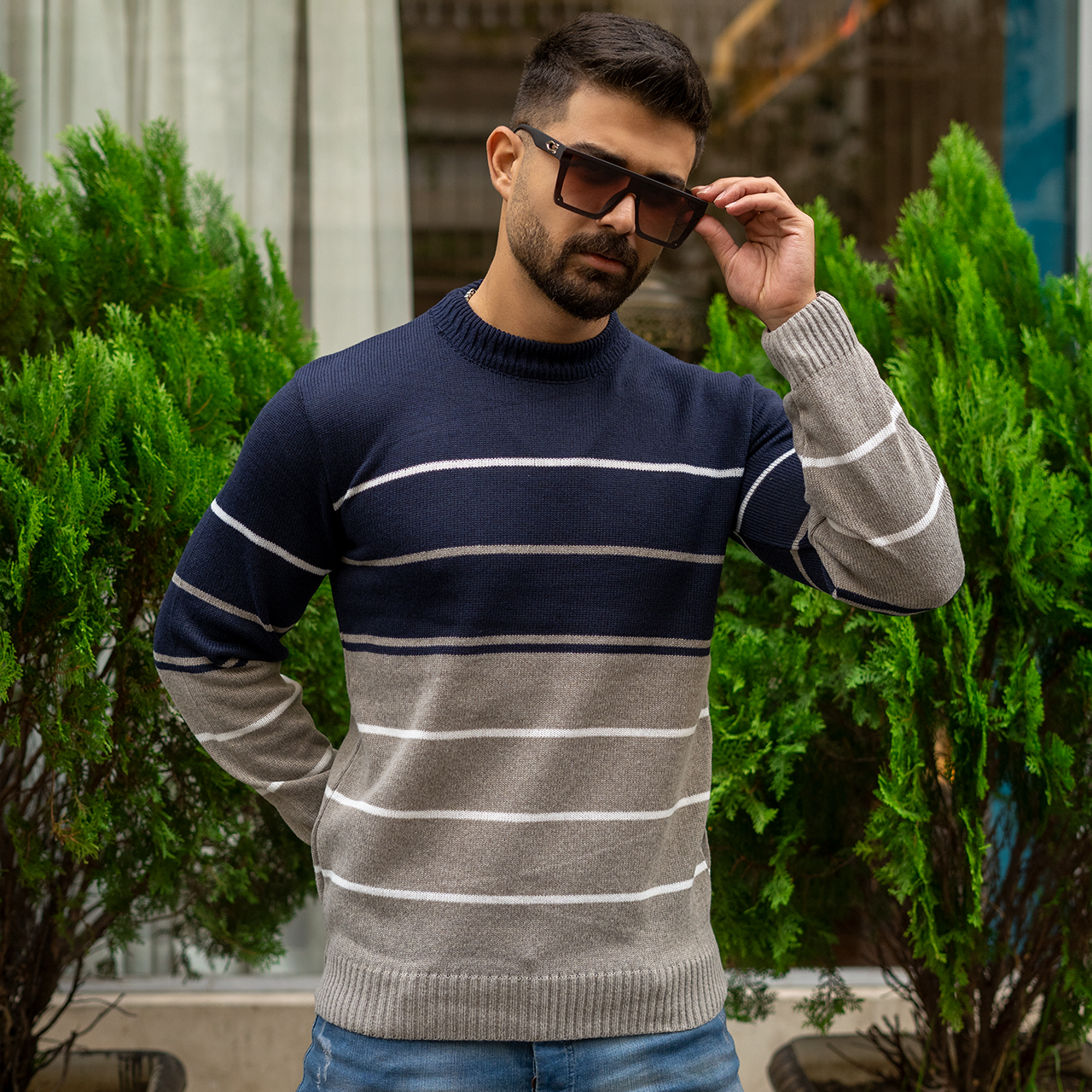 پلیور راه راه طوسی سرمه ای مردانه مدل W852