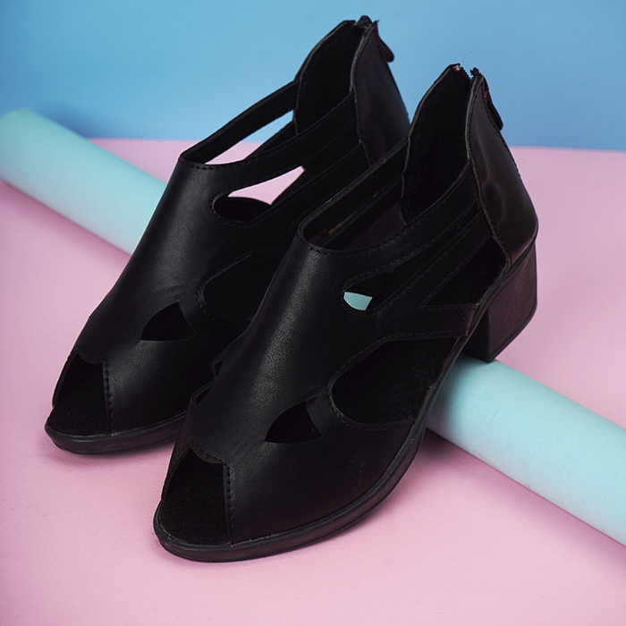 صندل زنانه مشکی مدل romana