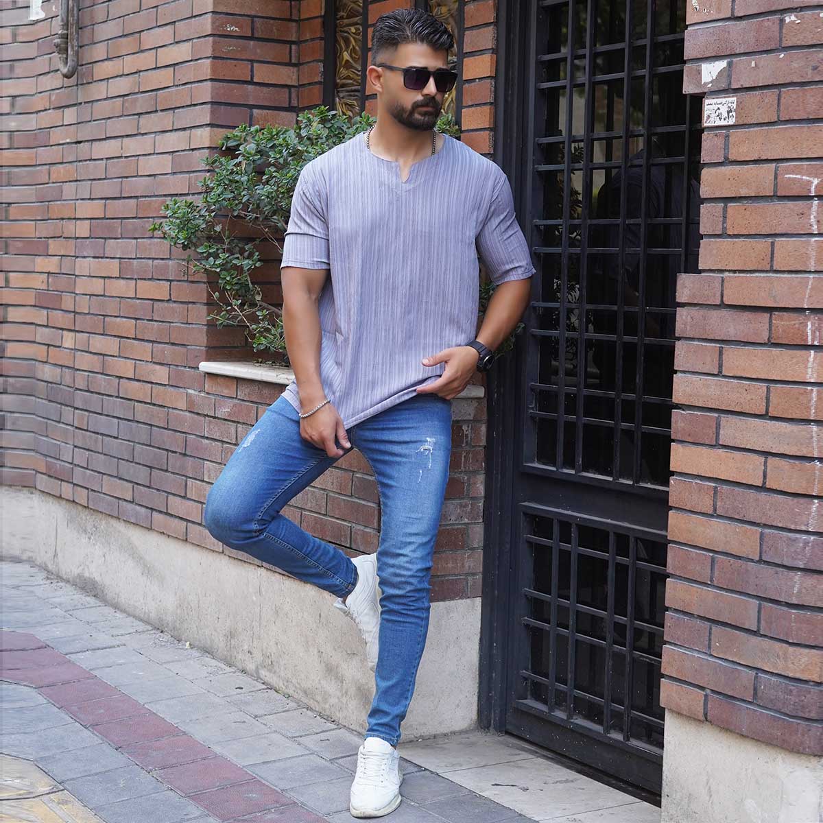 تیشرت مردانه طوسی آستین کوتاه مدل Bardia