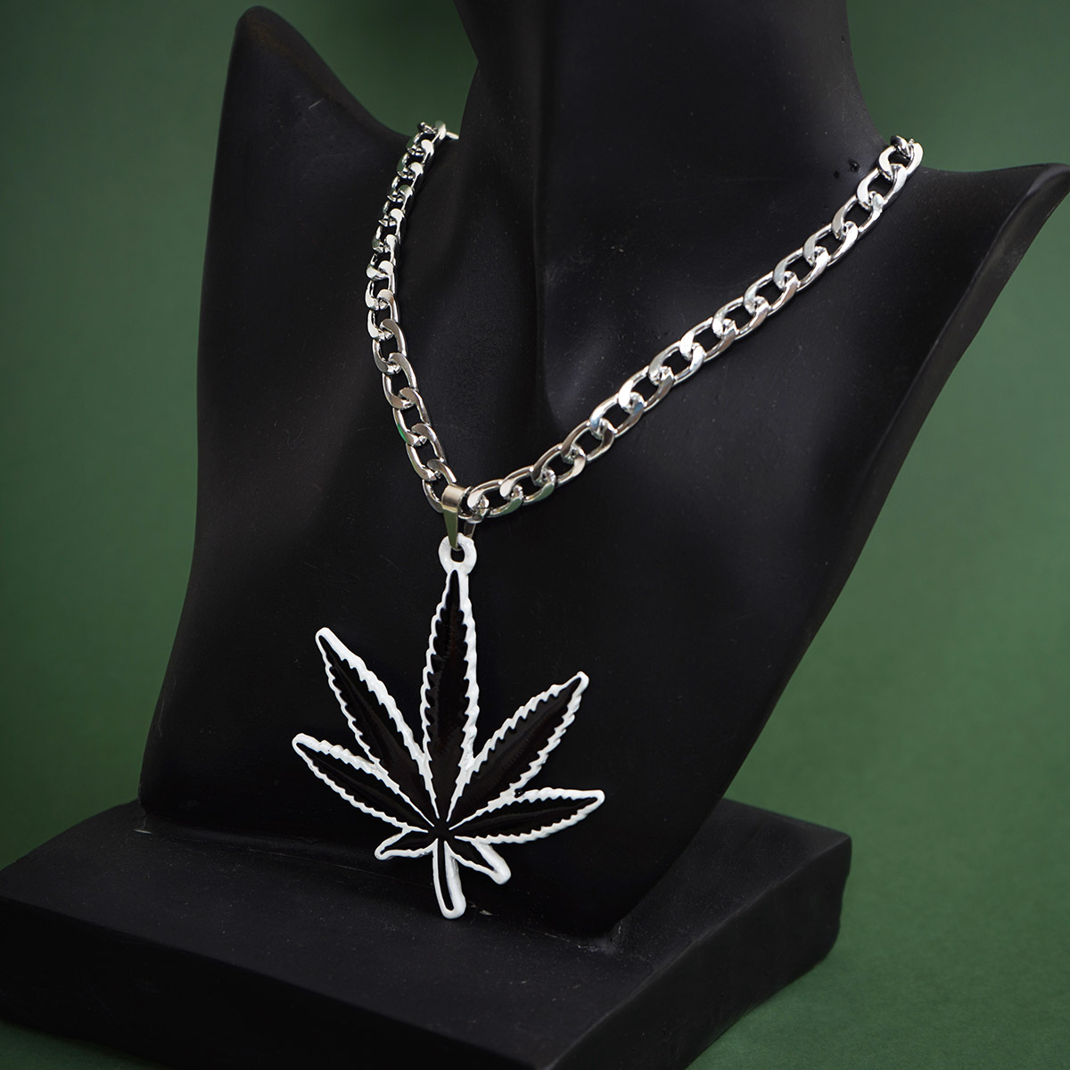 گردنبند نقره ای مدل B888