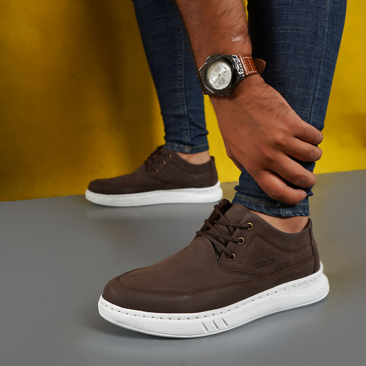 کفش مردانه قهوه ای زیره سفید مدل Tahsin