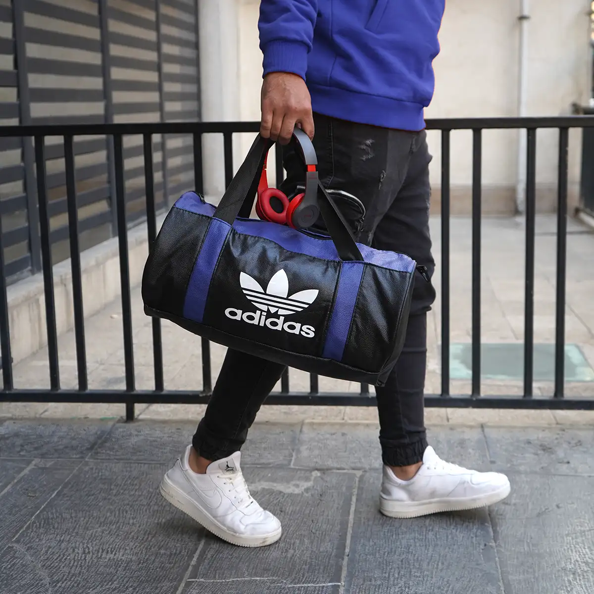 کیف ورزشی آدیداس مشکی آبی مدل Soren