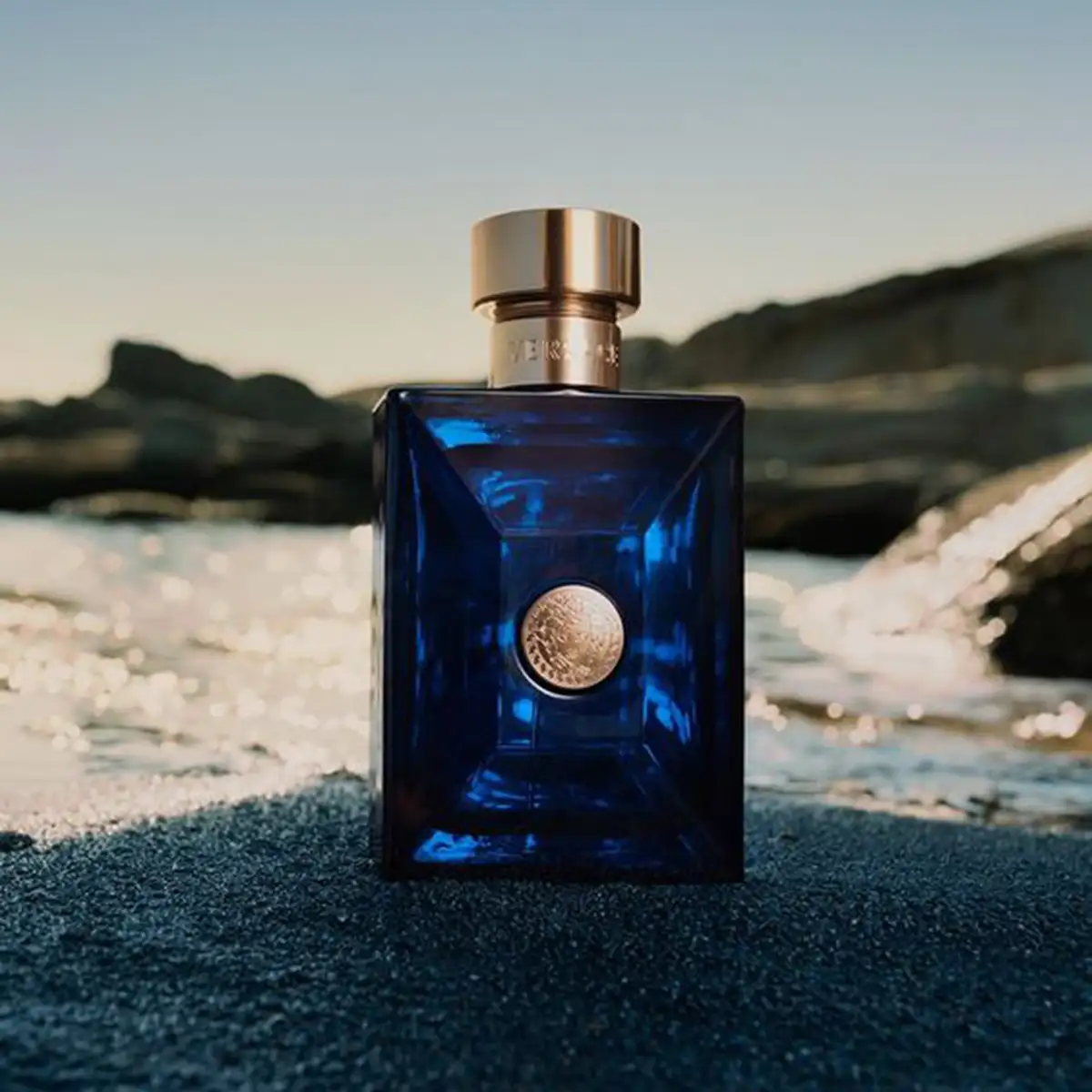 عطر مردانه مدل Versace Dylan Blue