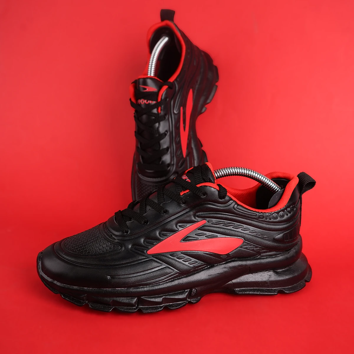 کفش ورزشی مردانه مشکی قرمز مدل Padman