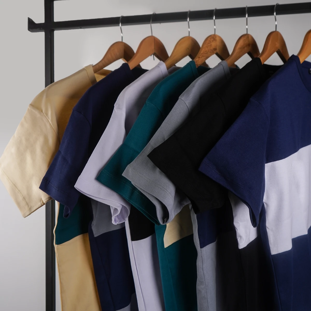 تیشرت مردانه کرم سبز مدل Dayar