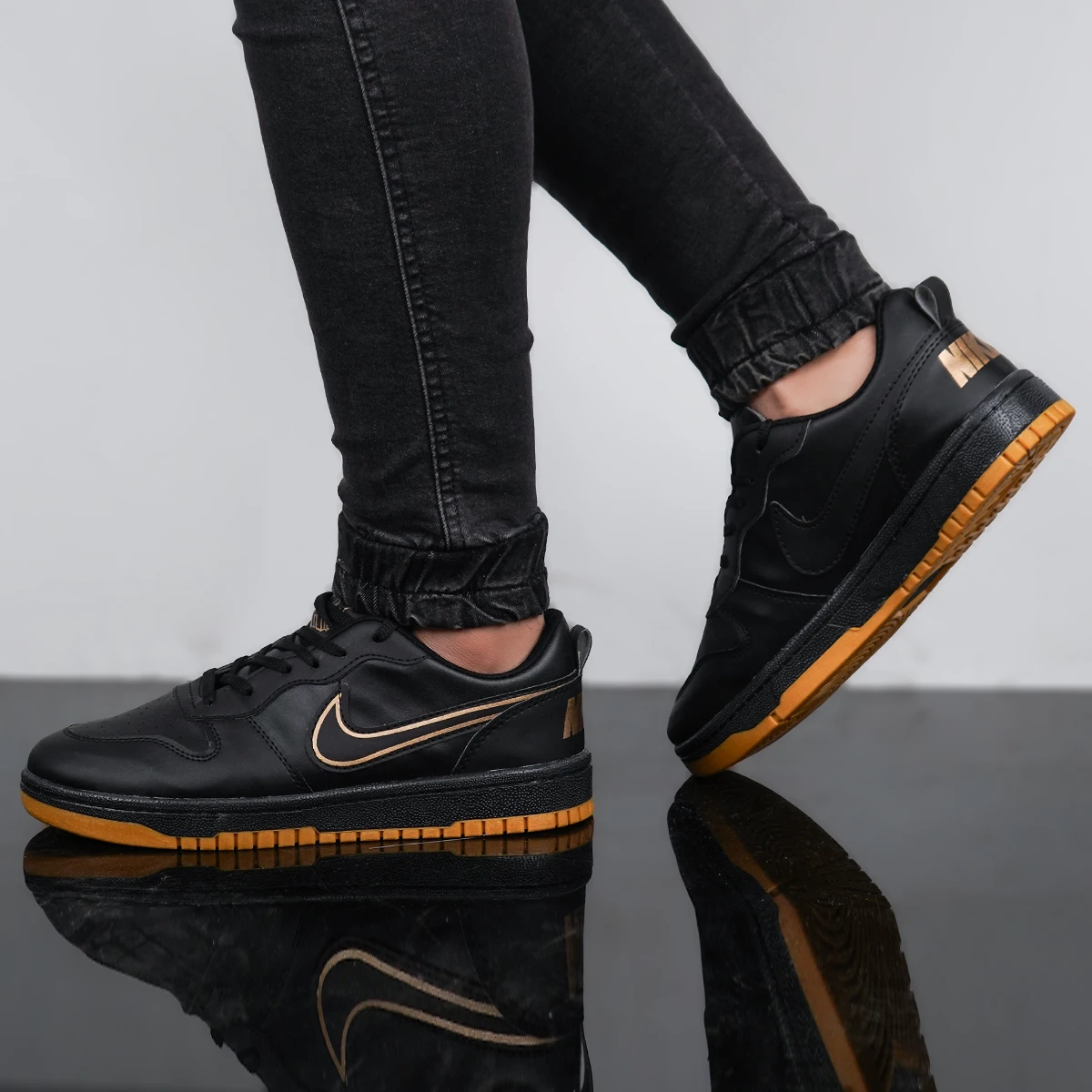 کفش اسپرت مشکی مردانه Nike مدل SB Dunk