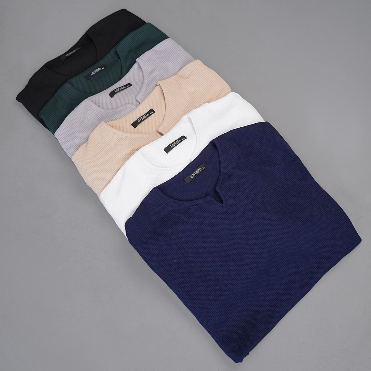 بلوز مردانه سفید یقه کوبایی مدل Etron