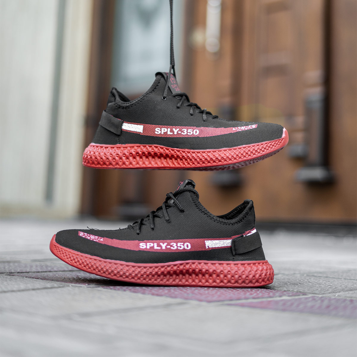 کفش ورزشی Sply-350 مردانه مشکی قرمز مدلYogi