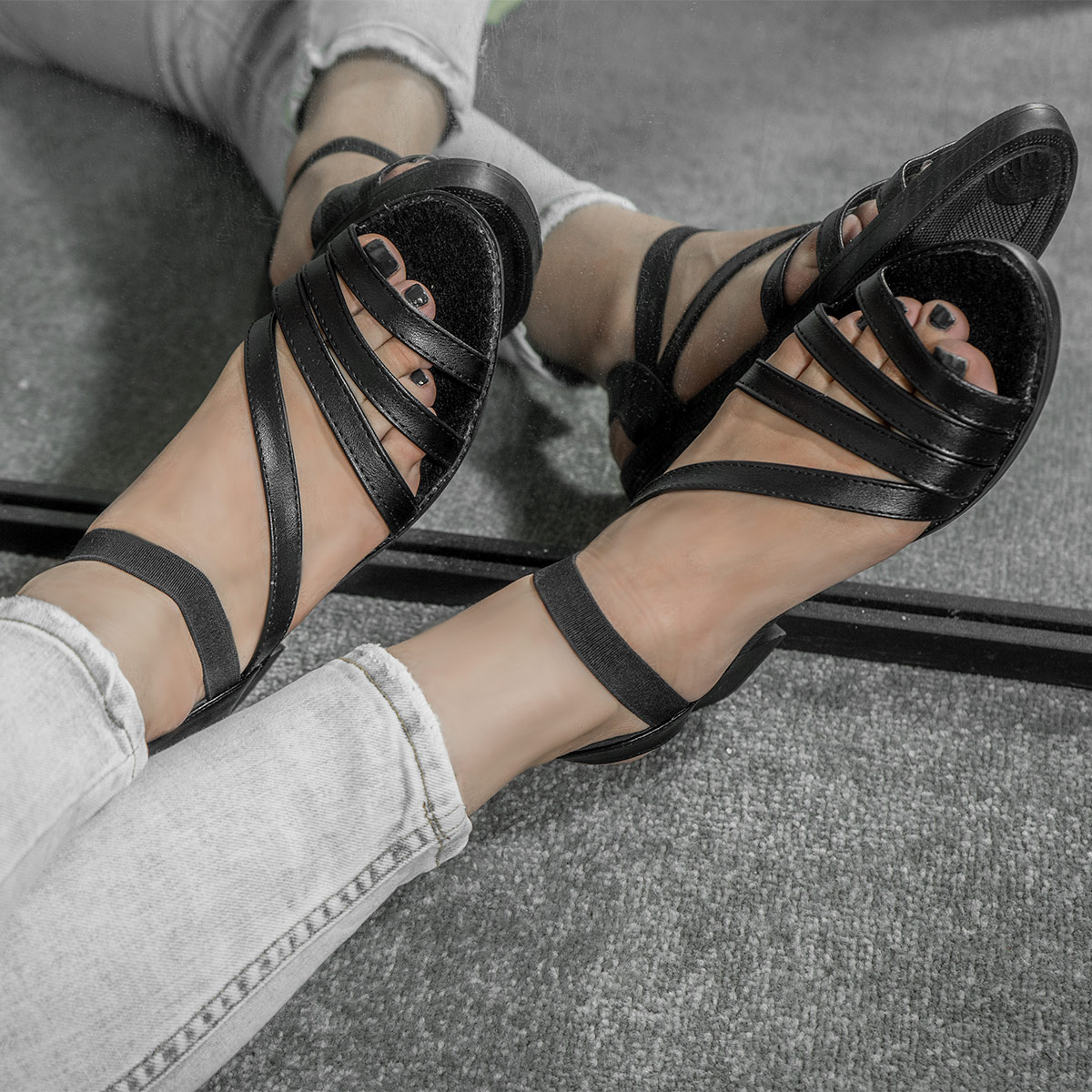 صندل زنانه مدل Romina(T)