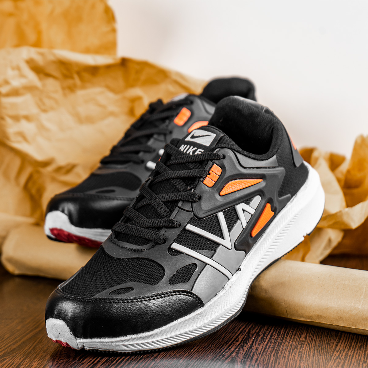 کفش ورزشی Nike مردانه مشکی نارنجی مدل Cobi